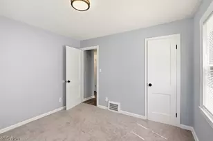 15705 Throckley Ave, Loveland, OH 44128 - Photo 17