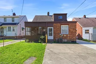 15705 Throckley Ave, Loveland, OH 44128 - Photo 35