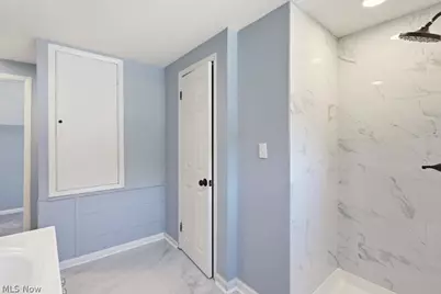 15705 Throckley Avenue, Loveland, OH 44128 - Photo 23
