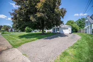 4221 2nd St NW, Canton, OH 44708 - Photo 3