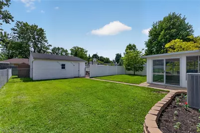 7570 Pinehurst Drive, Mentor on the Lake, OH 44060 - Photo 25