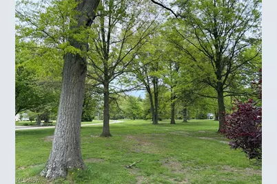 11449 Island Creek Drive, Beloit, OH 44609 - Photo 13