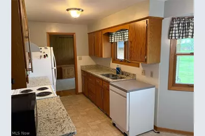 11449 Island Creek Drive, Beloit, OH 44609 - Photo 15