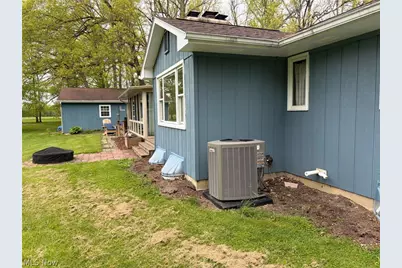 11449 Island Creek Drive, Beloit, OH 44609 - Photo 9