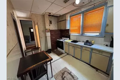 818 Euclid Avenue, Akron, OH 44307 - Photo 11
