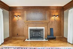 853 Robinwood Hills Dr, Bath, OH 44333 - Photo 9