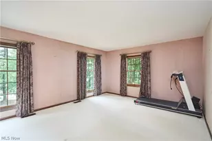 853 Robinwood Hills Dr, Bath, OH 44333 - Photo 25