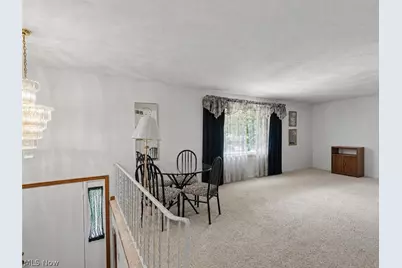3856 Moonglo Street NW, Uniontown, OH 44685 - Photo 5