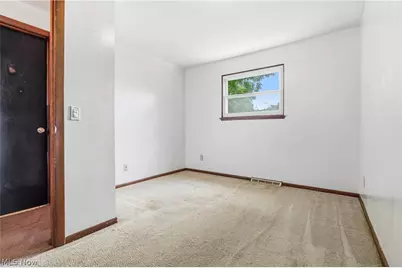 8572 Greenmeadow Avenue NW, Canal Fulton, OH 44614 - Photo 17