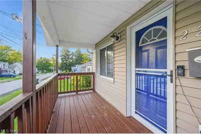 2213 10th Street, Cuyahoga Falls, OH 44221 - Photo 5