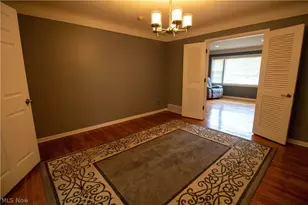 7308 Raccoon Hill Dr, Kirtland, OH 44094 - Photo 11