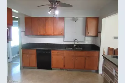 6033 Randy Road, Huber Heights, OH 44146 - Photo 9