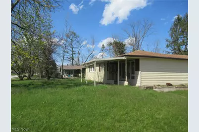 6033 Randy Road, Huber Heights, OH 44146 - Photo 3