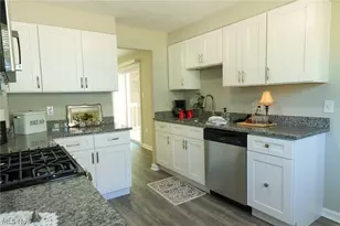 427 South St, Fairport Harbor, OH 44077 - Photo 7