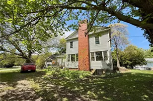1388 Sherman St, Geneva, OH 44041 - Photo 3
