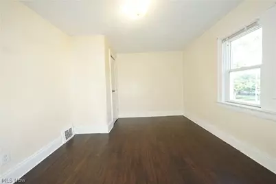 12506 Corlett Avenue, Loveland, OH 44105 - Photo 9