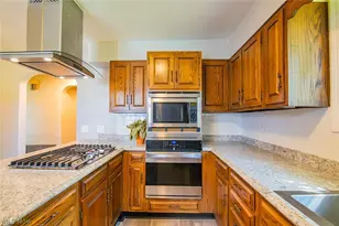 740 Mary St, Belpre, OH 45714 - Photo 17