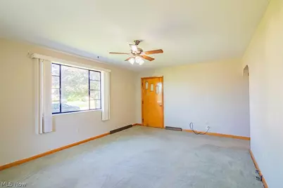 740 Mary Street, Belpre, OH 45714 - Photo 11