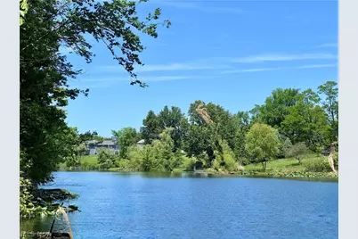 887-889 Colony Drive, Aurora, OH 44202 - Photo 3