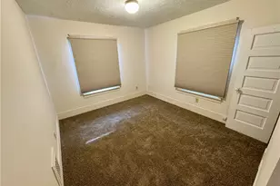 909 Clarendon Ave SW, Canton, OH 44710 - Photo 27