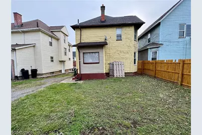 909 Clarendon Avenue SW, Canton, OH 44710 - Photo 37