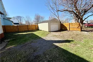 909 Clarendon Ave SW, Canton, OH 44710 - Photo 5