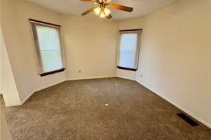 909 Clarendon Ave SW, Canton, OH 44710 - Photo 19