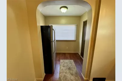 909 Clarendon Avenue SW, Canton, OH 44710 - Photo 13