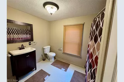 909 Clarendon Avenue SW, Canton, OH 44710 - Photo 23