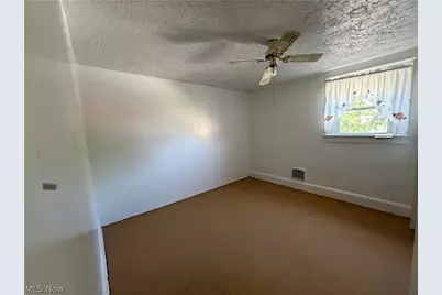 1452 Humbolt Avenue, Youngstown, OH 44502 - Photo 13
