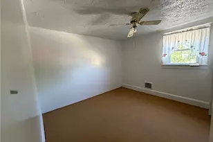 1452 Humbolt Ave, Youngstown, OH 44502 - Photo 13