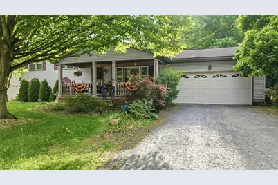 466 Wendemere Drive, Hubbard, OH 44425 - Photo 1