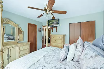 466 Wendemere Drive, Hubbard, OH 44425 - Photo 17