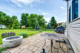 811 Robinson Dr, LaGrange, OH 44050 - Photo 23