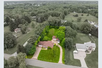 11385 William Penn Avenue NE, Hartville, OH 44632 - Photo 5