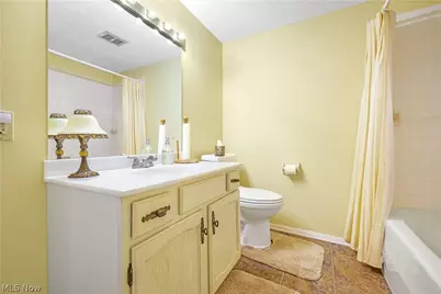 186 Court Drive #105, Fairlawn, OH 44333 - Photo 13