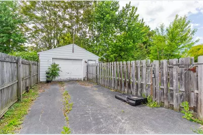 52 N Navarre Avenue, Youngstown, OH 44515 - Photo 13