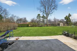 1905 Camberly Dr, Lyndhurst, OH 44124 - Photo 31