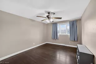 1905 Camberly Dr, Lyndhurst, OH 44124 - Photo 23