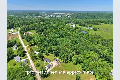 5715 Sugargrove Road, Blue Rock, OH 43720 - Photo 3