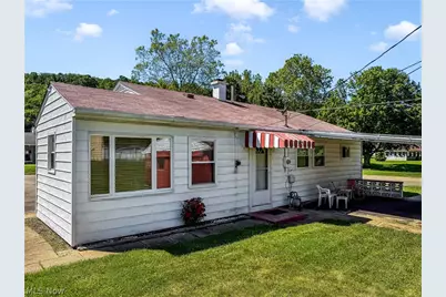 416 Martha Street, Yorkville, OH 43971 - Photo 5