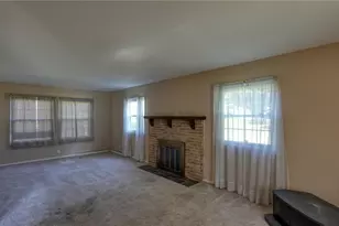 63075 Ridgewood Dr, Cambridge, OH 43725 - Photo 3