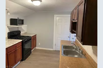 2362 E 76th Street E, Loveland, OH 44104 - Photo 5
