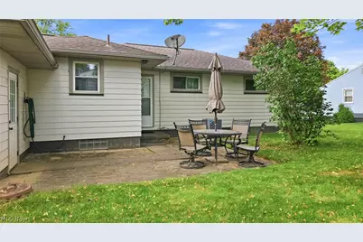 3195 Sunnybrooke Drive, Youngstown, OH 44511 - Photo 31