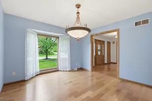951 S Azalea Blvd, Barberton, OH 44203 - Photo 11
