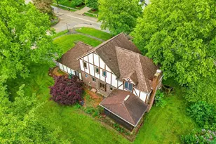 951 S Azalea Blvd, Barberton, OH 44203 - Photo 3