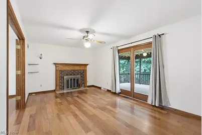 951 S Azalea Boulevard, Barberton, OH 44203 - Photo 17