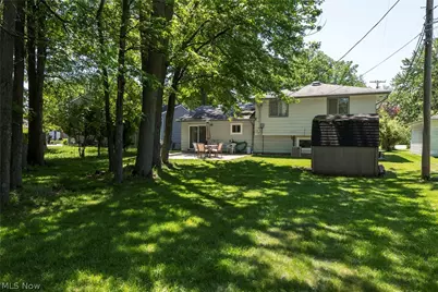 23630 Carriage Lane, North Olmsted, OH 44070 - Photo 9