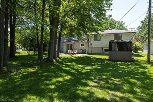 23630 Carriage Ln, North Olmsted, OH 44070 - Photo 9