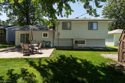 23630 Carriage Lane, North Olmsted, OH 44070 - Photo 7